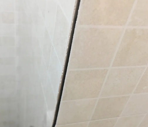 将乐瓷砖空鼓维修公司分享阳台瓷砖脱落的修复过程可以分为以下几个步骤